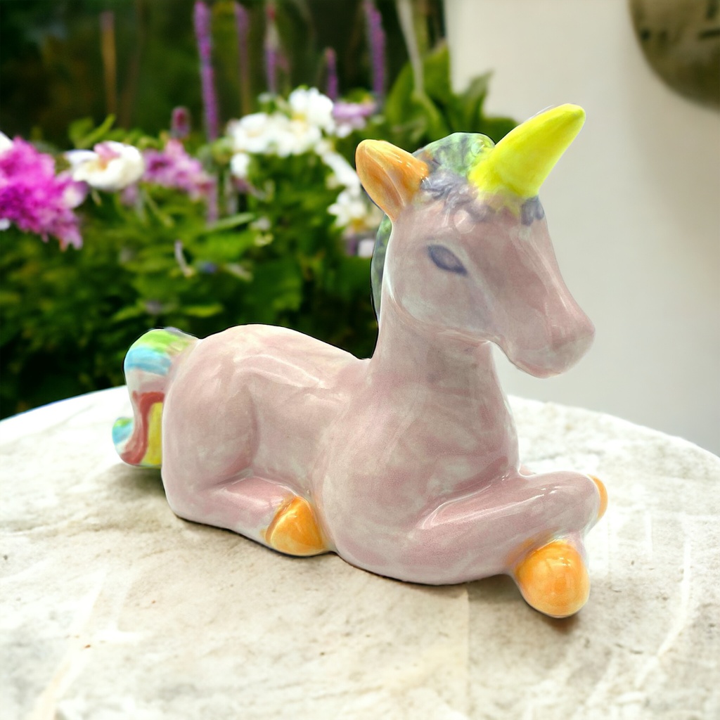 Cute Unicorn Sitting (carton of 6)